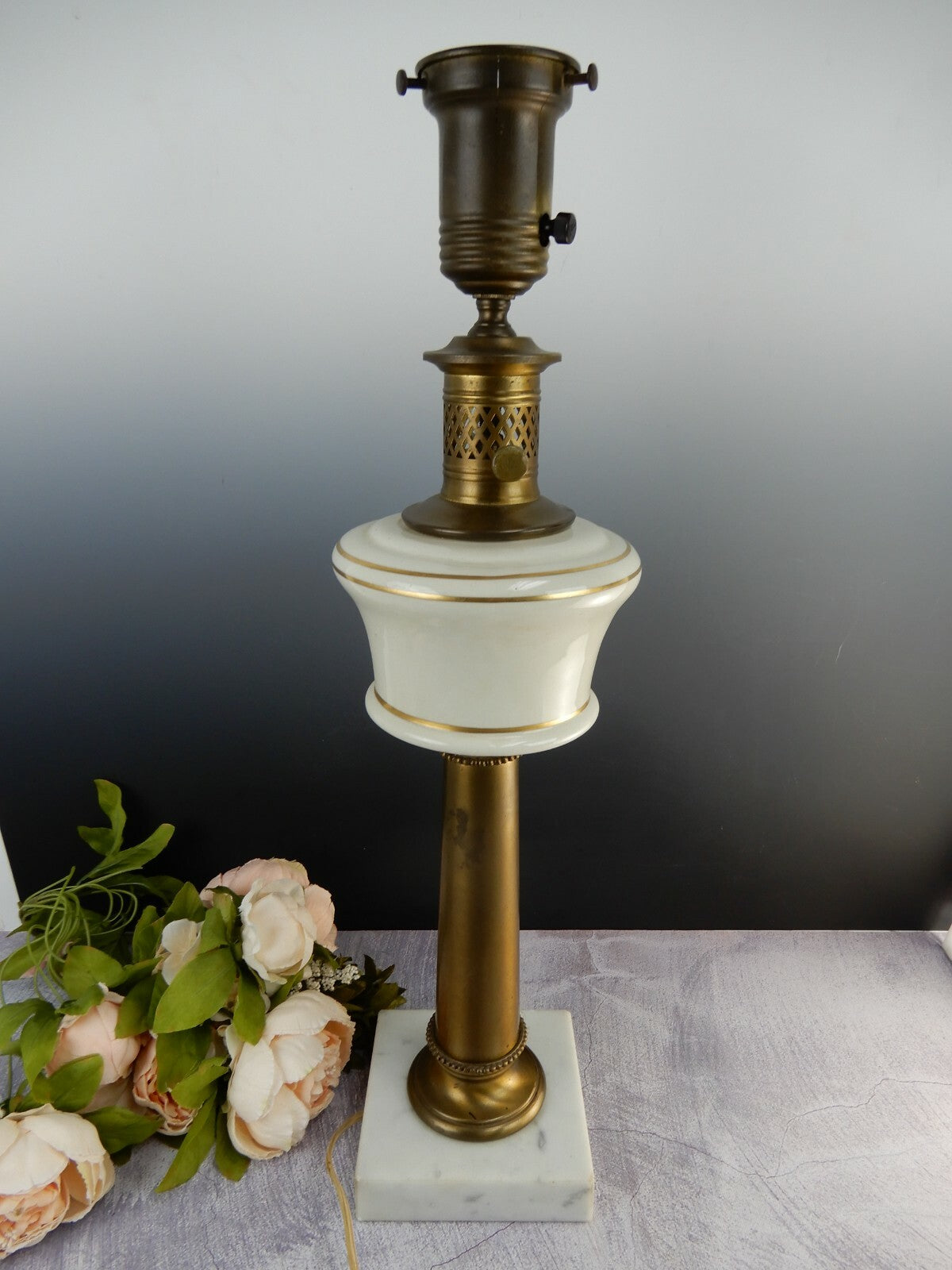 Vintage Faux Marble Base Electric Table Lamp