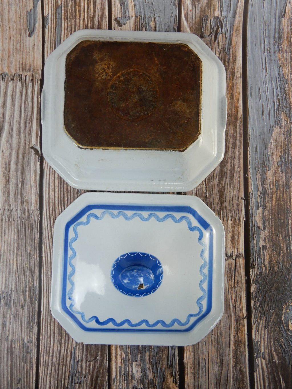 Made in Sweden Klafrestrom C1 White w/ Blue Rims Enamel Cast Iron  Casserole
