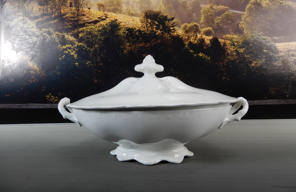 Antique Johnson Brothers White Ironstone Tureen Tariff mark 1913-1930