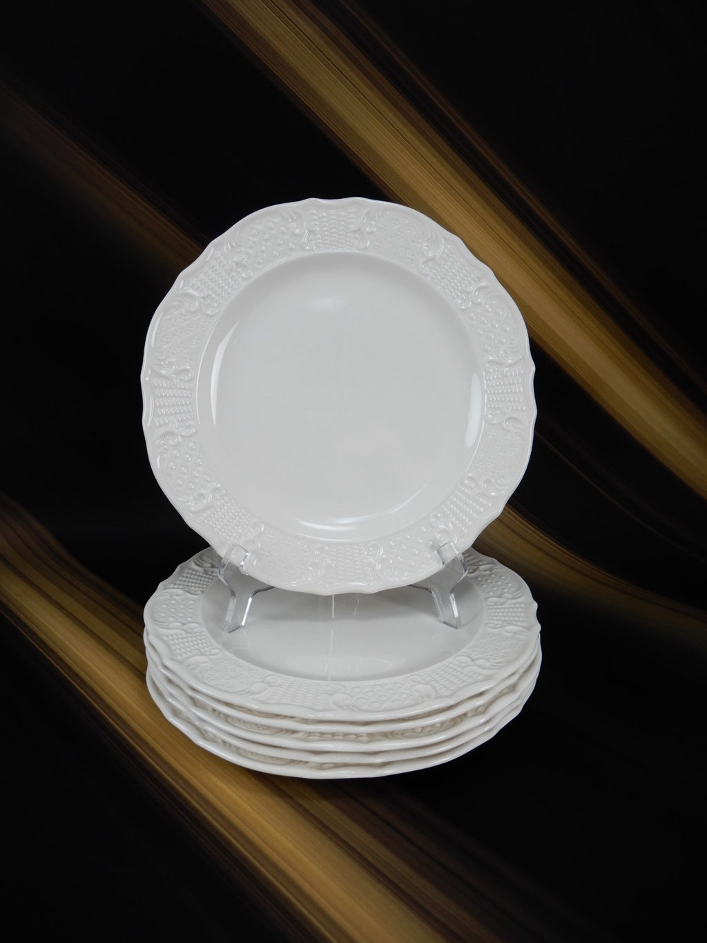 Six Canonsburg Pottery American Traditional Embossed 10-1/8" Dinner Plates