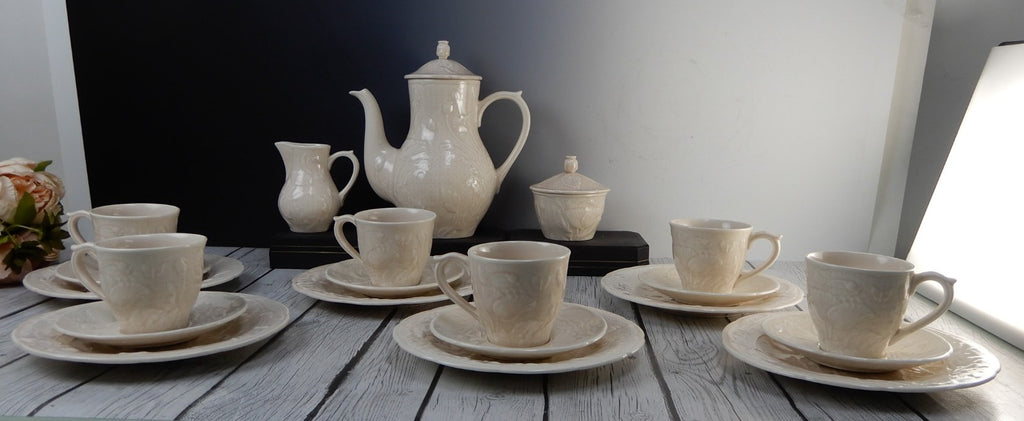 Vintage Connoisseur Collection Gien Deauville 21 Piece Coffee Set Made in France
