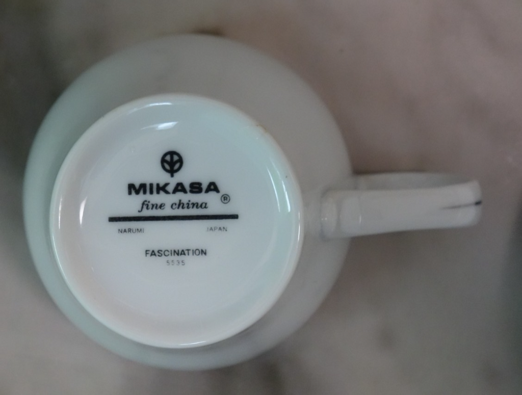 8 Replacement Cups Mikasa Platinum Fascination Pattern Made in Japan NO SAUCERS