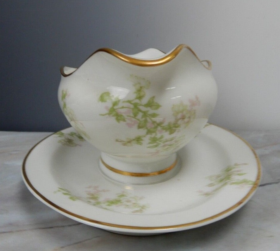 Vintage Haviland Limoges Schleiger 61l Gravy Boat w/ Attached Underplate