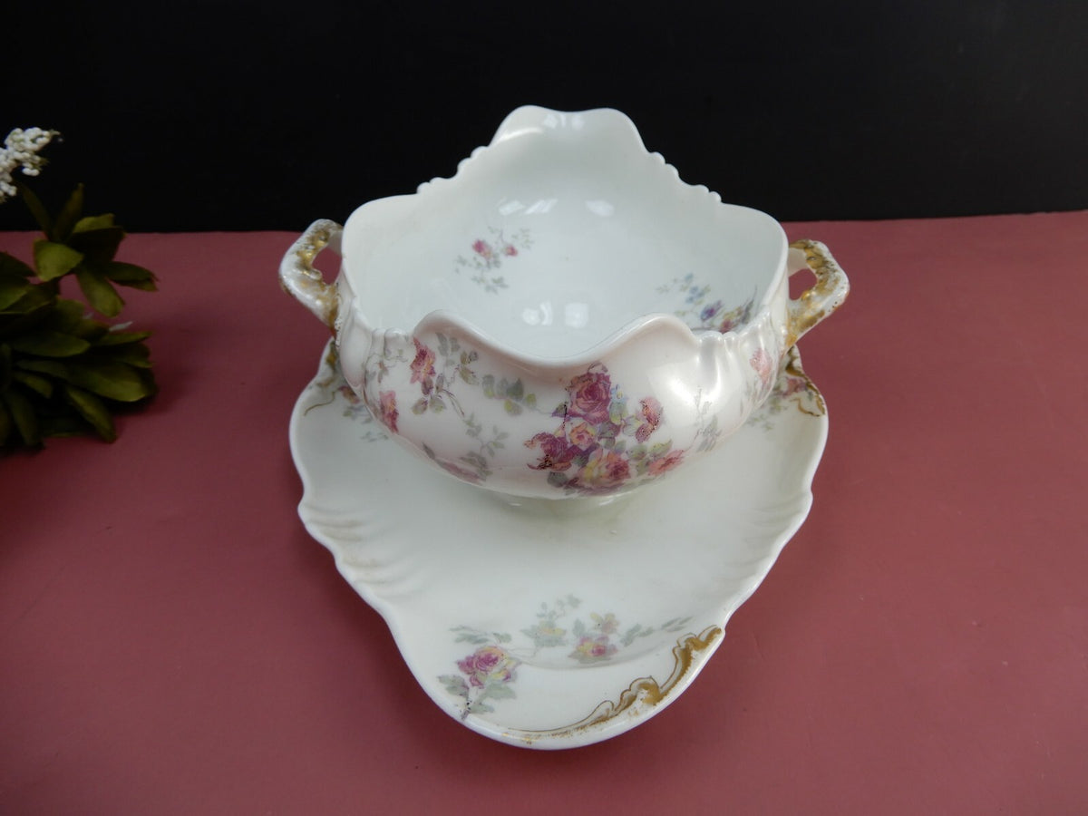 Theo Haviland Limoges France Porcelain Gravy Boat Saint Cloud