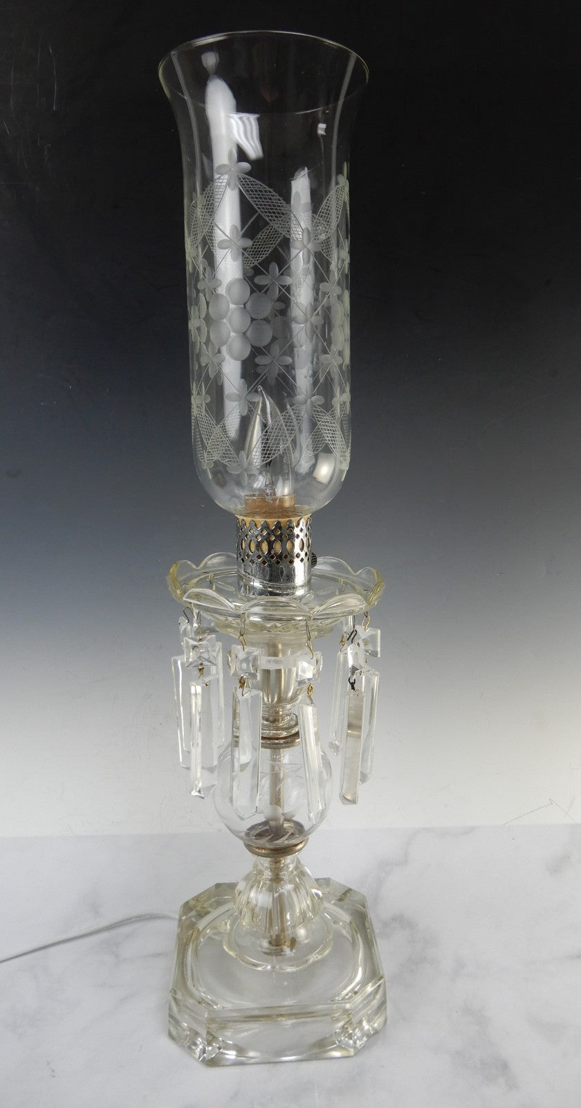 Vtg. Crystal 22-1/4" Tall Table Lamp W/Hanging Prisms and Flicker Flame  Bulb