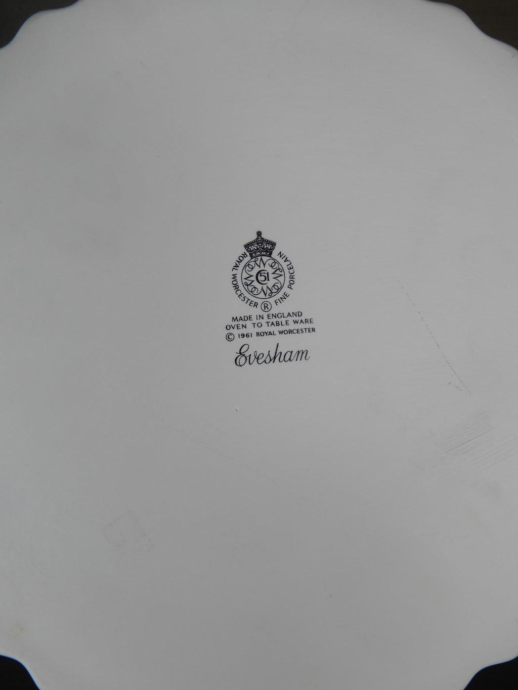 Evesham Royal Worcester Gold Rimmed 10-1/2" Tart Pan/Quiche Dish