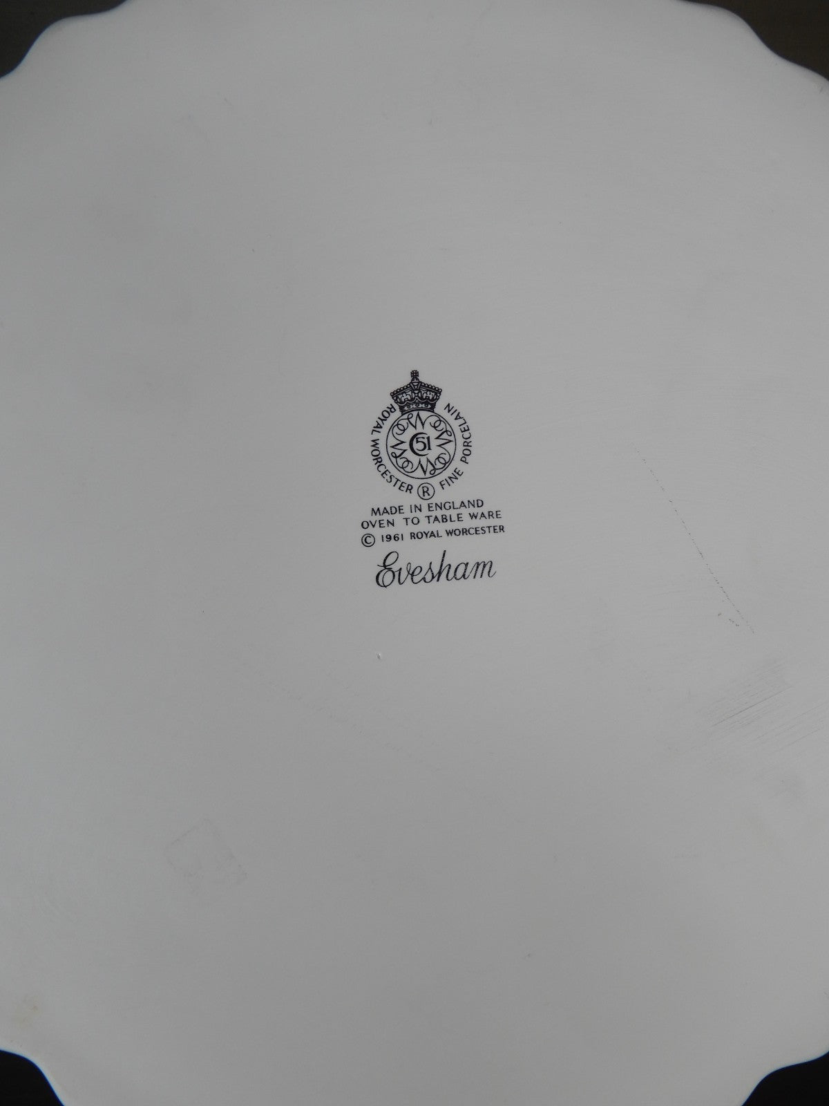 Evesham Royal Worcester Gold Rimmed 10-1/2" Tart Pan/Quiche Dish
