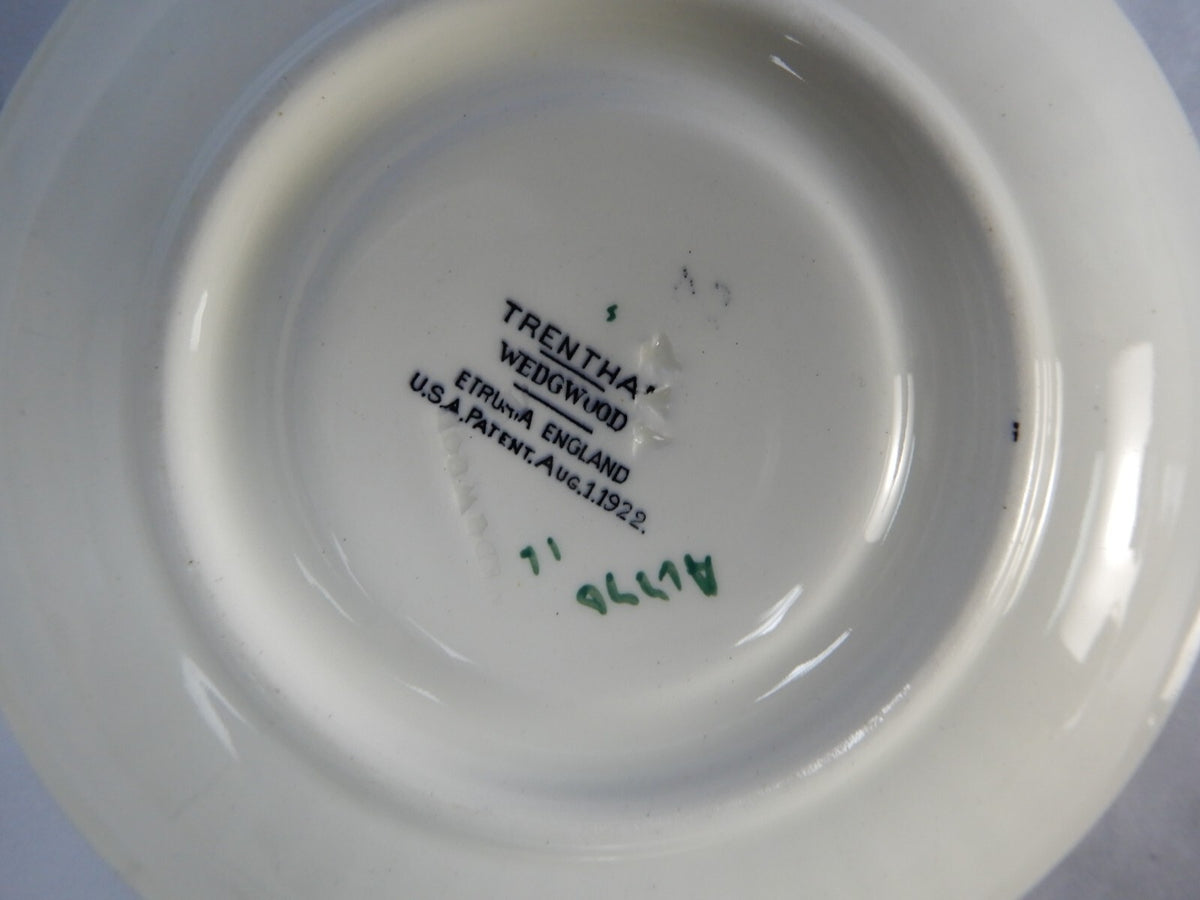 4 Wedgewood Trentham Red China Cups and Saucers Dated August /1 /1922