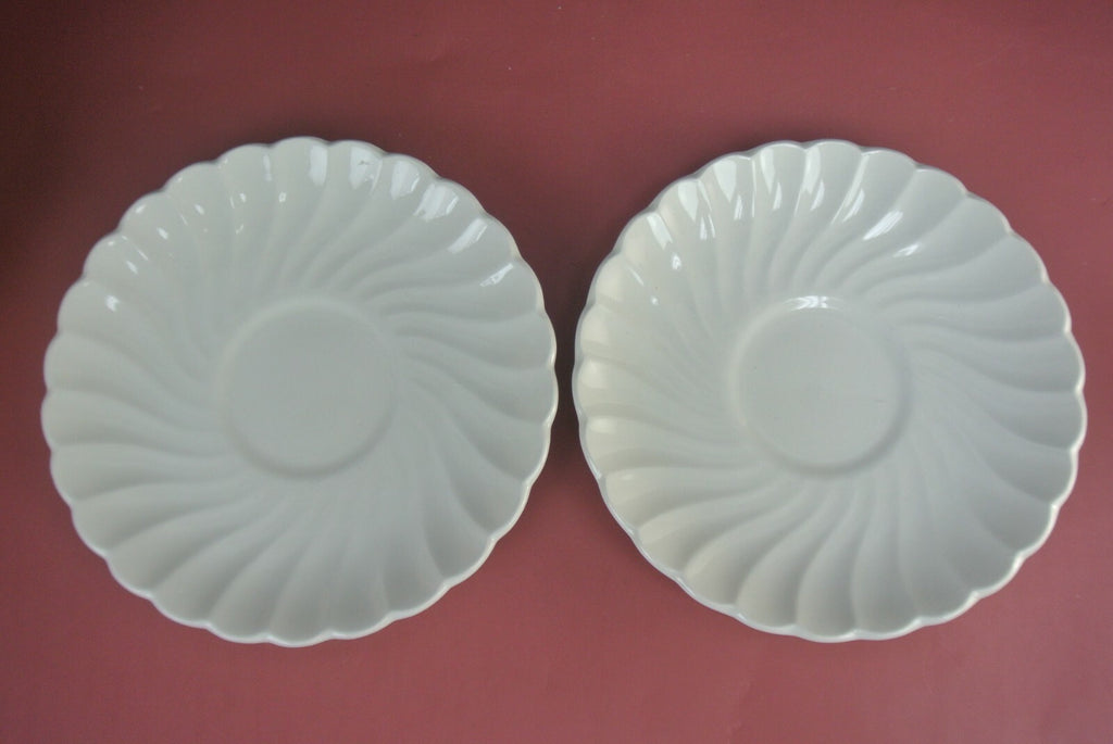 Mismatched Set Of Johnson Bros. Ironstone Dinnerware 6 Pieces