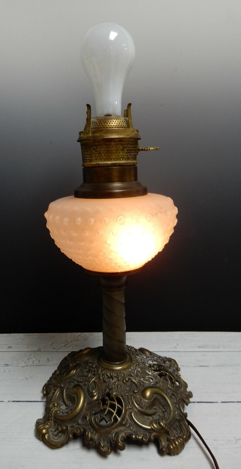 Vintage 3 Way Light  Brass Table lamp S.S. N.Y 125 *No Shade*