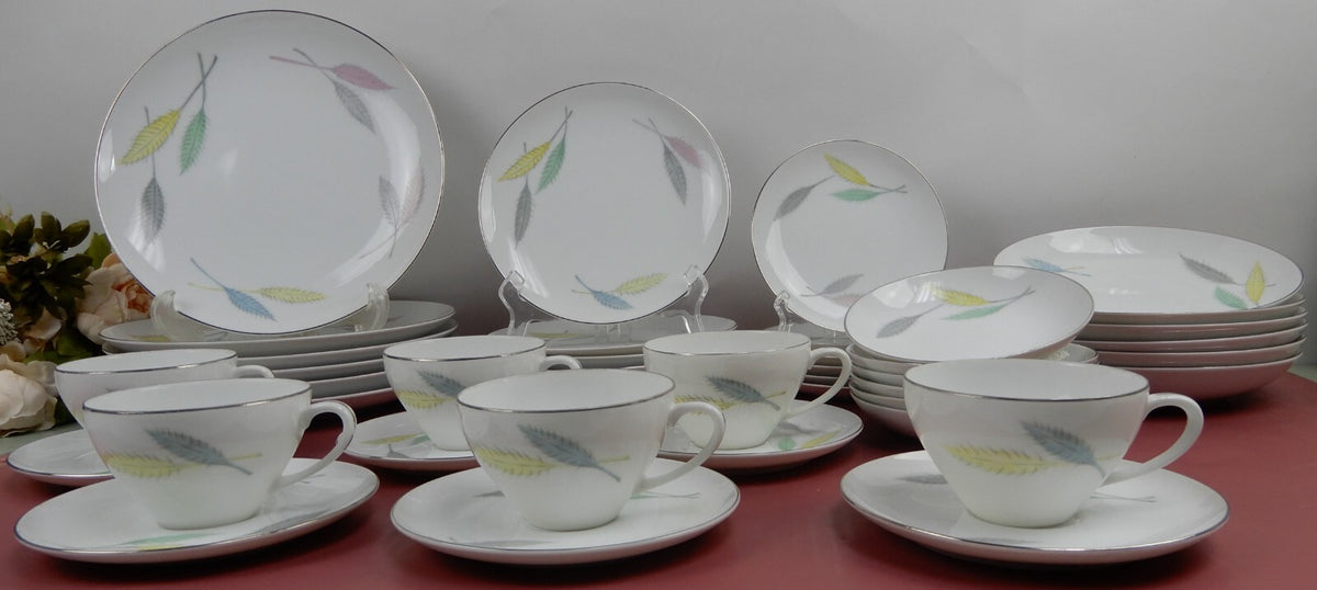 Vintage 42 Piece 6 Place Setting L & M China "DELICE" Pattern