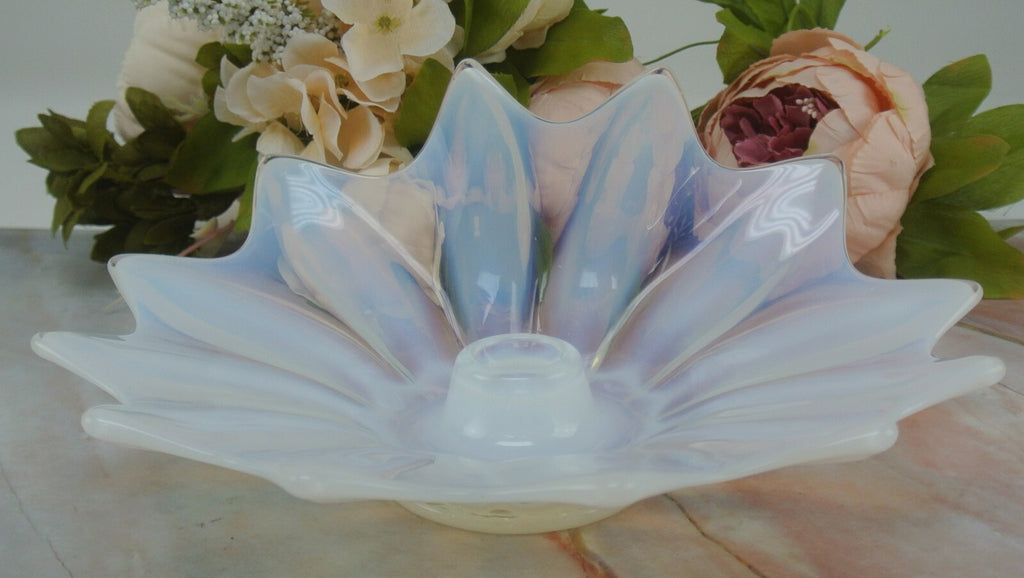 Fostoria Heirloom White Opalescent Art Glass Candle Holder