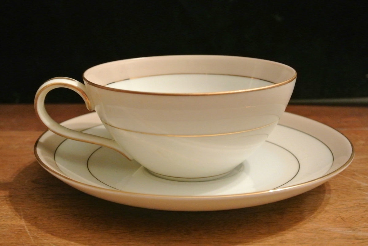 Set of 4 NORITAKE China AVON 5531 Pattern Tea/Coffee Cups and Saucers
