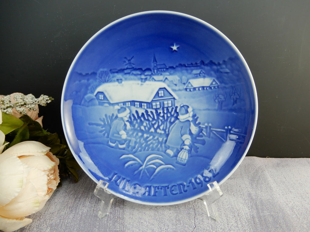 Set Of 5 Bing & Grondahl 1980-84 Annual Holiday Christmas Decorative Plates