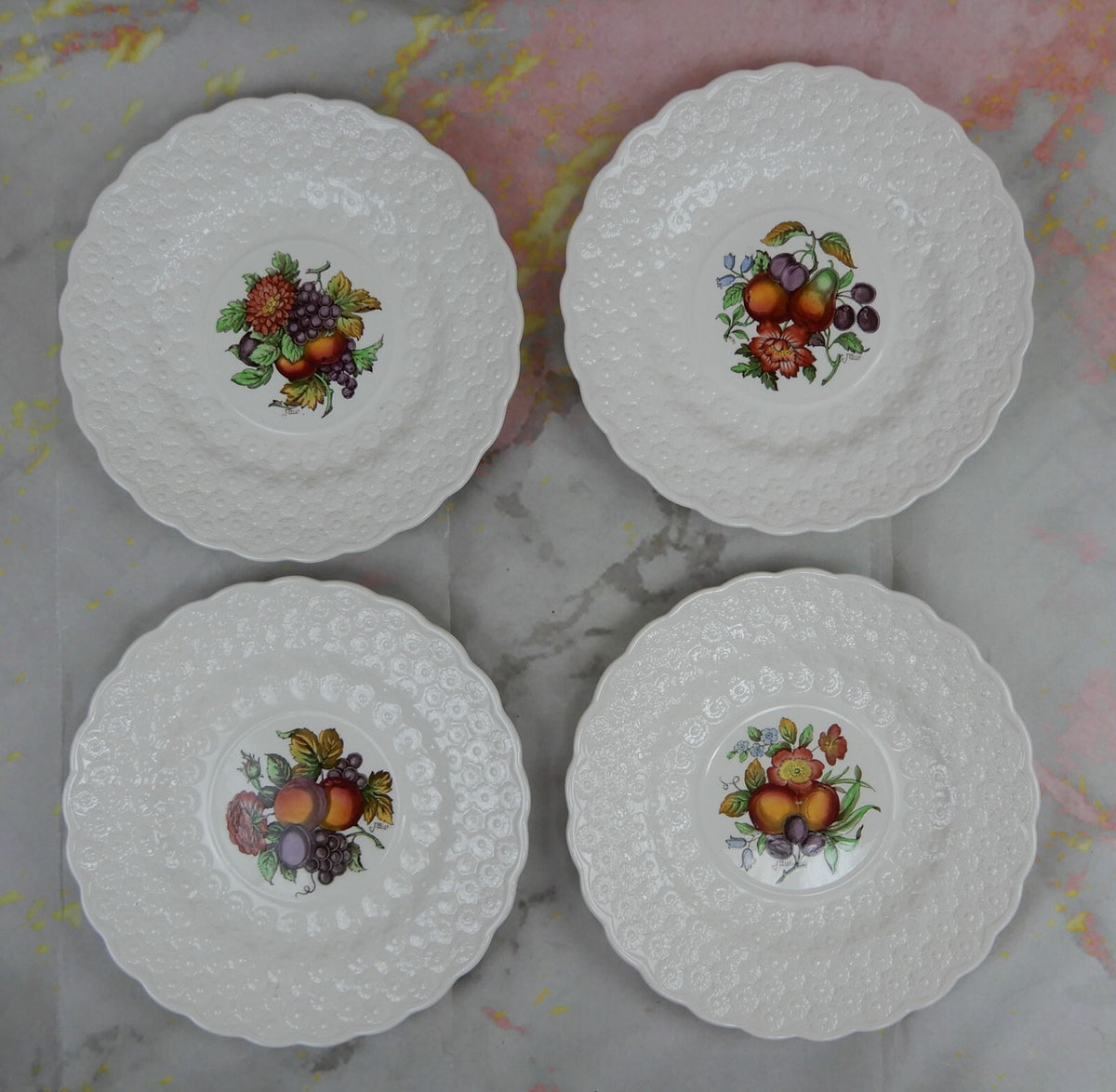 Set of 4 Copeland Spode Embossed Daisy Signed ALDEN Pattern 9 1/4" Lunch Plates