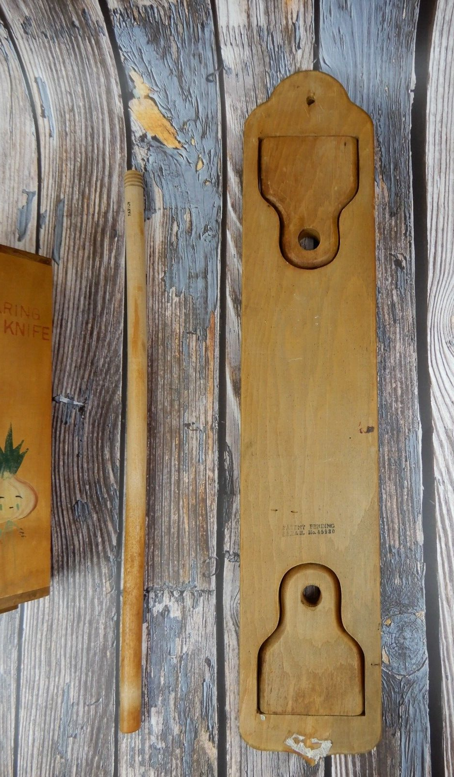 Vintage Wood Knife Holder Rack Wall Mount Kitchen Roosters & Chef Made in Japan