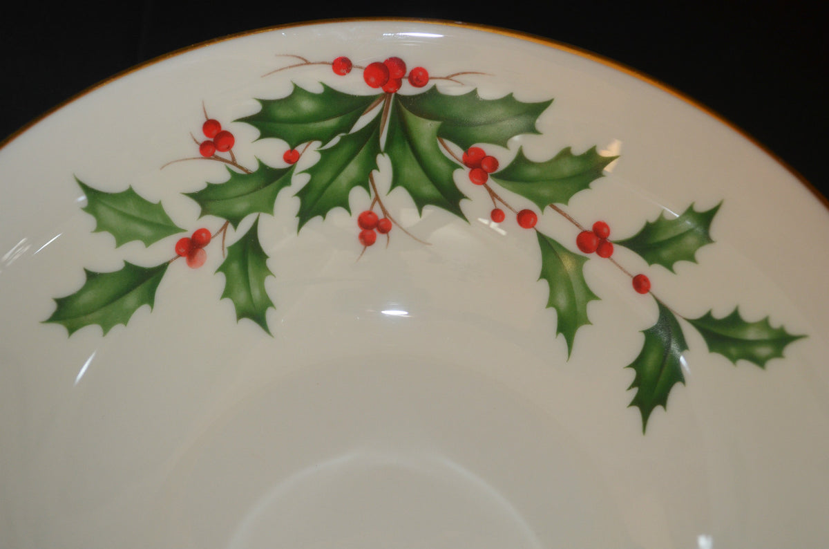 Lenox Holly and Berries Motif Holiday 9-1/2" Serving Bowl With Gold Trim