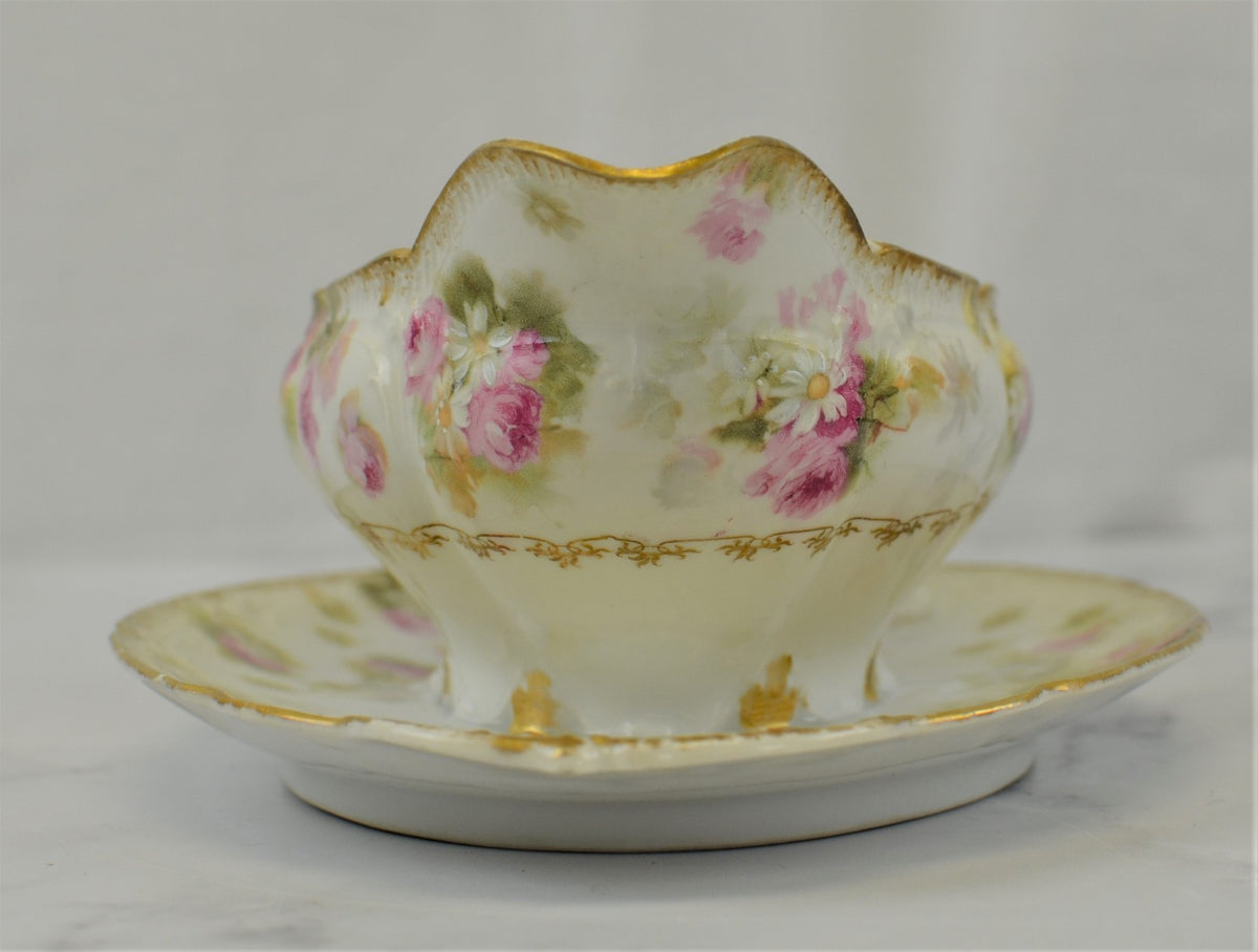 GDA-France Haviland Limoges Toronto Winnipeg Pattern Gravy Boat