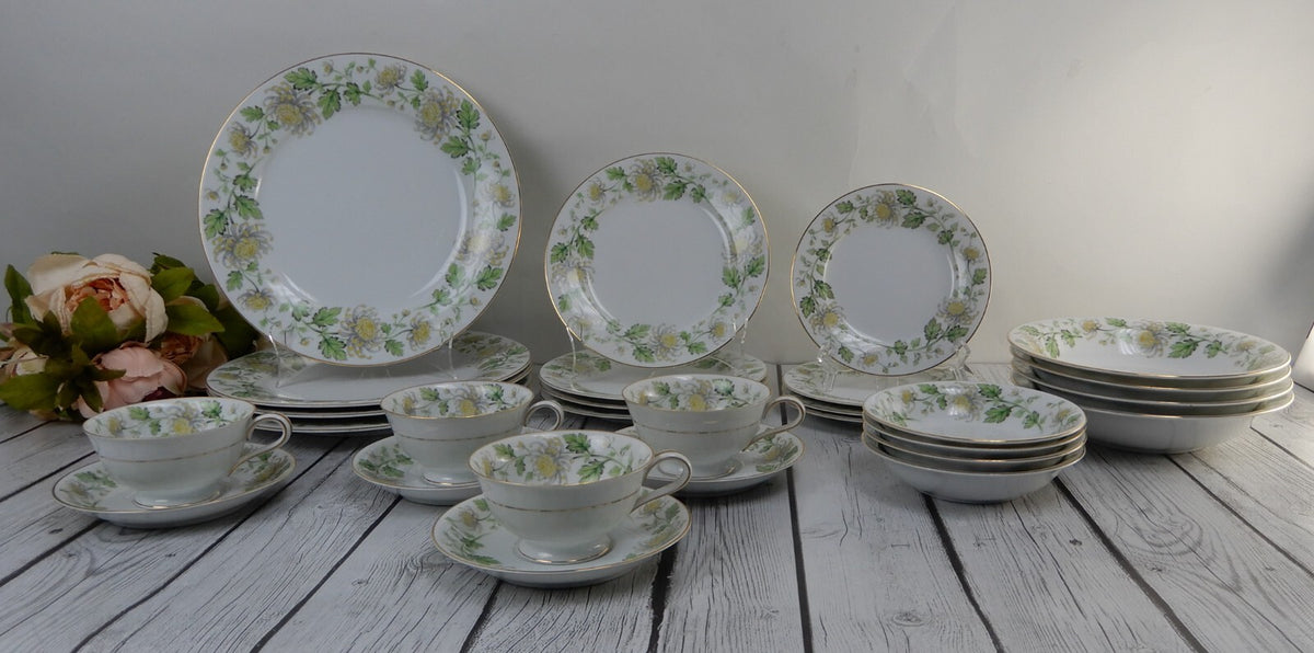 28 Pc 7-Piece 4 Place Setting Noritake "Stanford 5220"