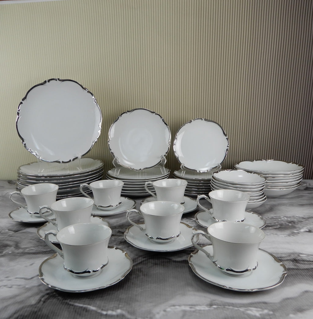 56 Pc 8-Piece 7 Place Setting Harmony House "Starlight" Pattern Made in Japan