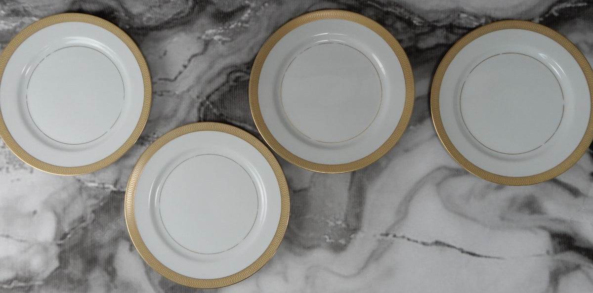 27 Pc 7-Piece 4 Place Setting Mikasa Bristol Waldorf Shape Pattern Made in Japan