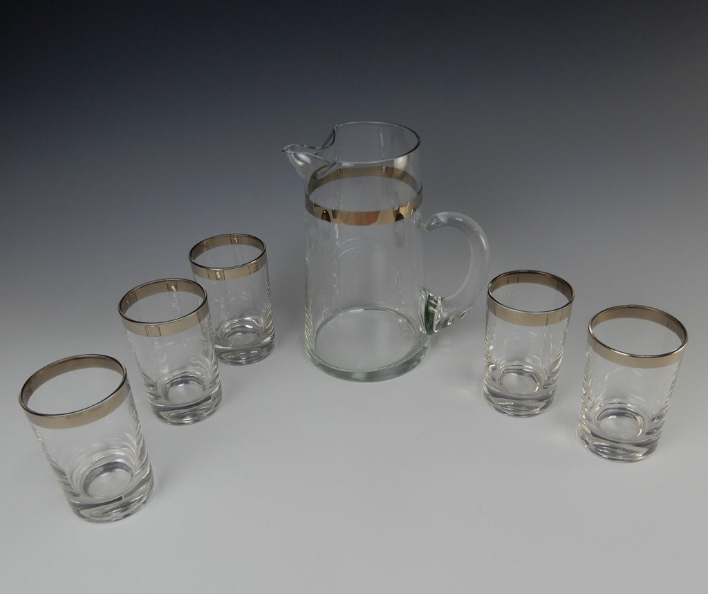 Vintage Dorothy Thorpe Silver Band Cocktail Pitcher With 5 Juice Glasses