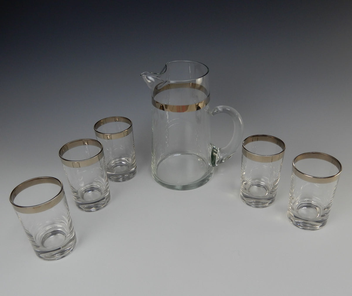 Vintage Dorothy Thorpe Silver Band Cocktail Pitcher With 5 Juice Glasses