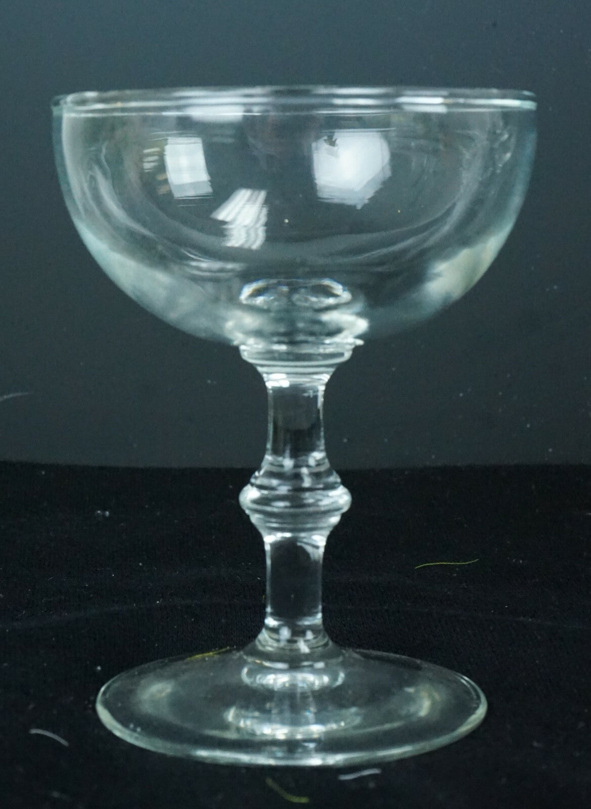 Set of 5 Clear Glass Champagne /Sherbet Glasses Decorative Collection Home Decor