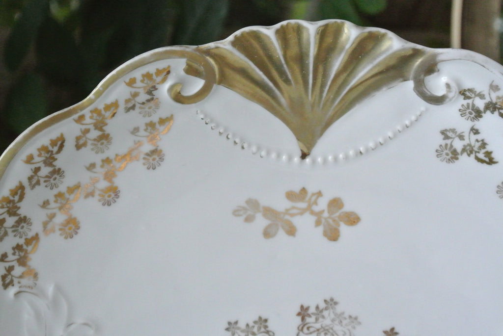 Elegant Decorative Porcelain Display Plate, White & Gold Trim - 11-5/8"