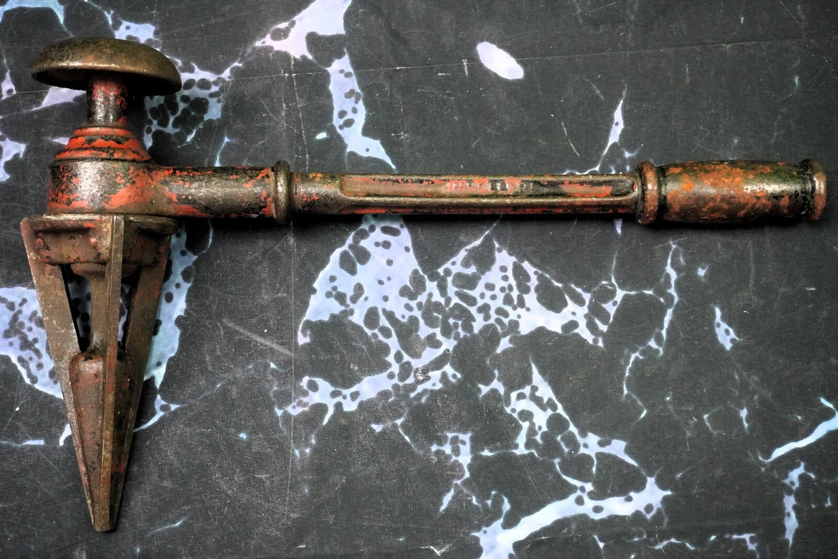 Vintage Mueller Pipe Reaming Tool Model 50076 Made in Decatur, IL USA (PAT 1898)