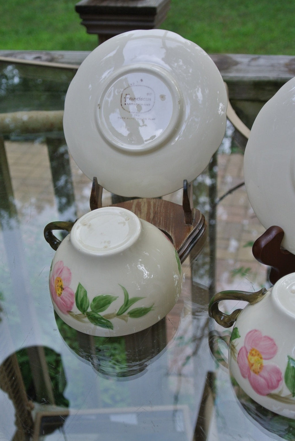 Vintage Franciscan Dessert Rose 4 cups 4 saucers With "TV Stamp " A2