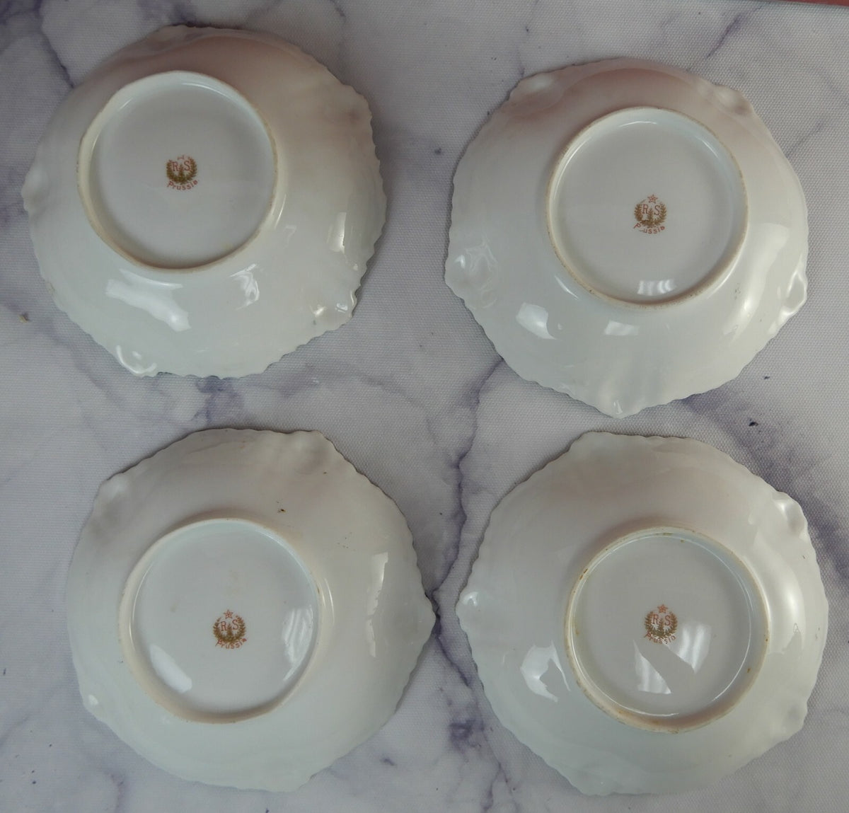 Set of 4 RS Prussia Irridecent Bowls with Roses