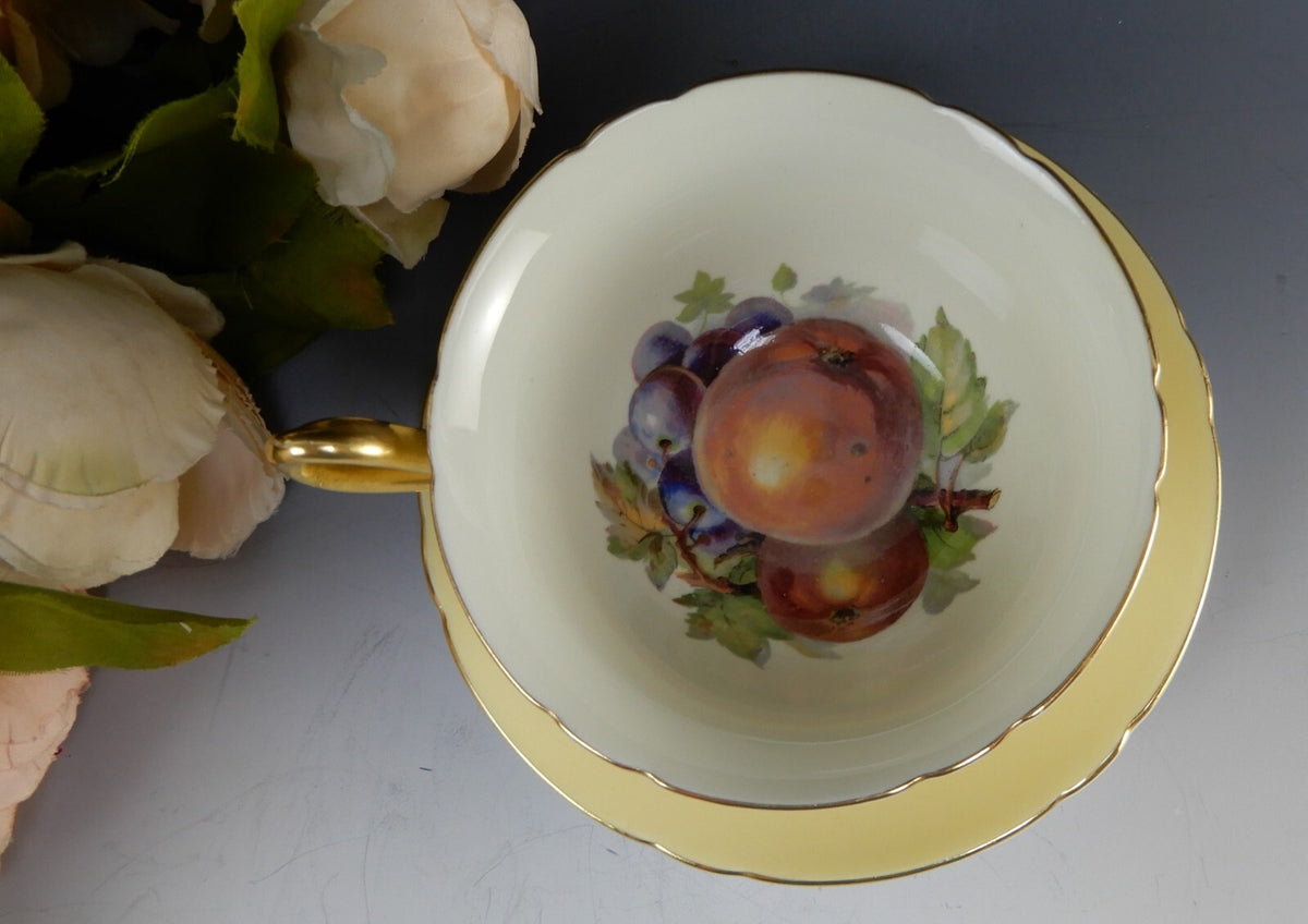 Shelley "Fruit Orchard" Center Yellow Cup & Saucer 13770 English Fine Bone China