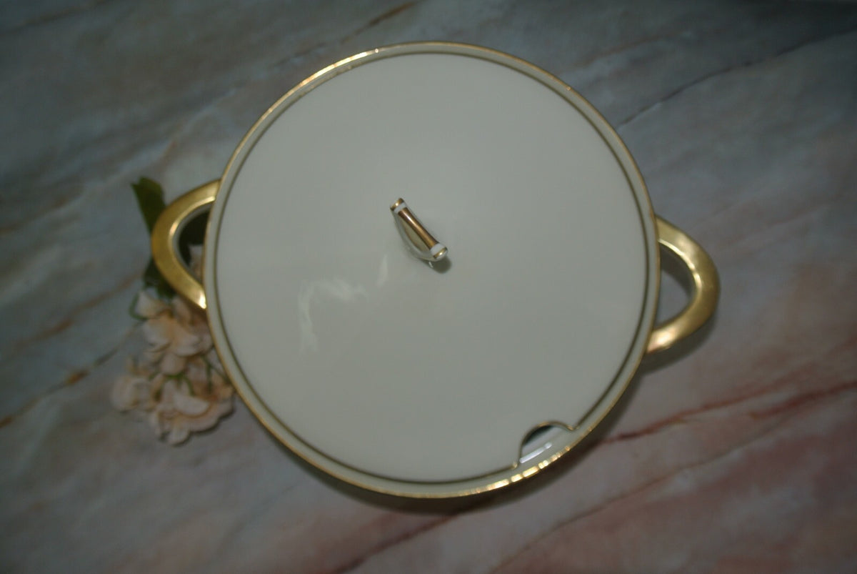 Vintage Winterling Marktleuthen Bavaria Soup Tureen Cream Color No Ladle