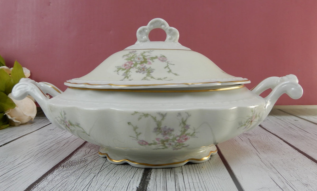 Vtg. Arcadian Fine China "Old Rose" Covered Vegetable Bowl ,Creamer & Sugar Bowl