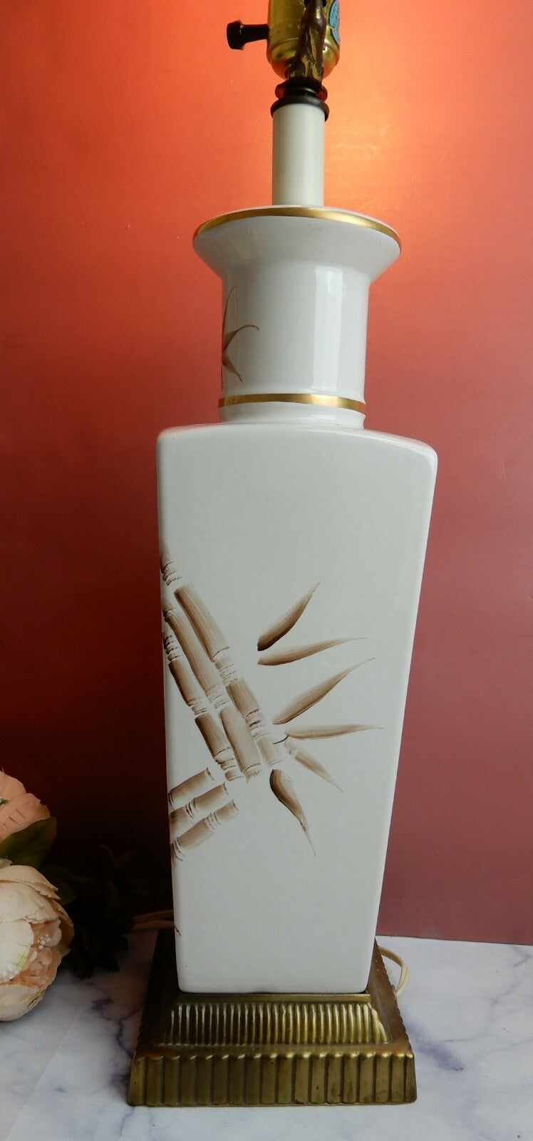 Vintage 3 Way Light Ceramic Table Lamp with Japanese Geisha Design