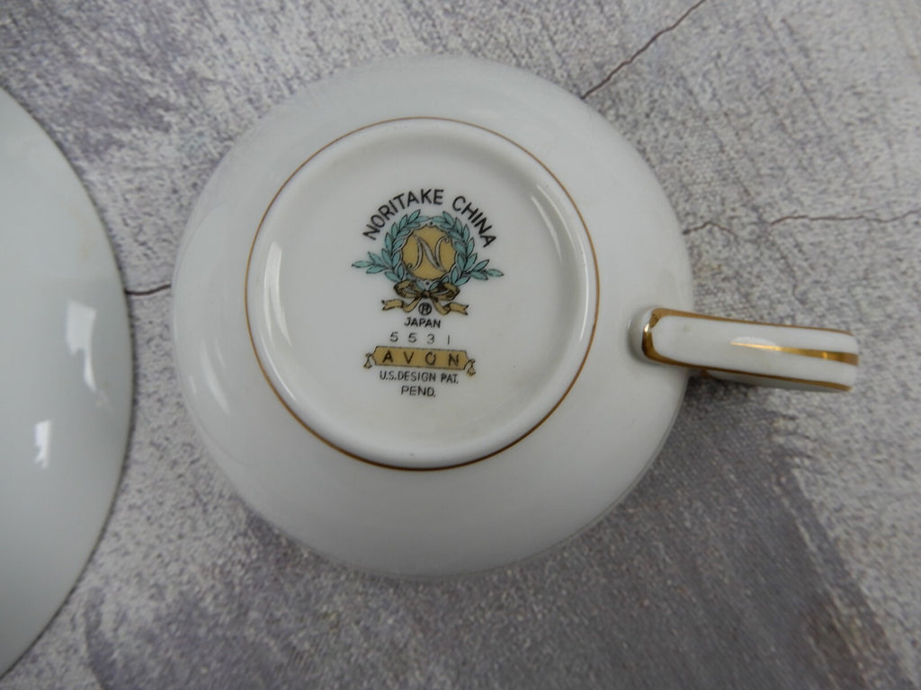 Set of 4 NORITAKE China AVON 5531 Pattern Tea/Coffee Cups and Saucers