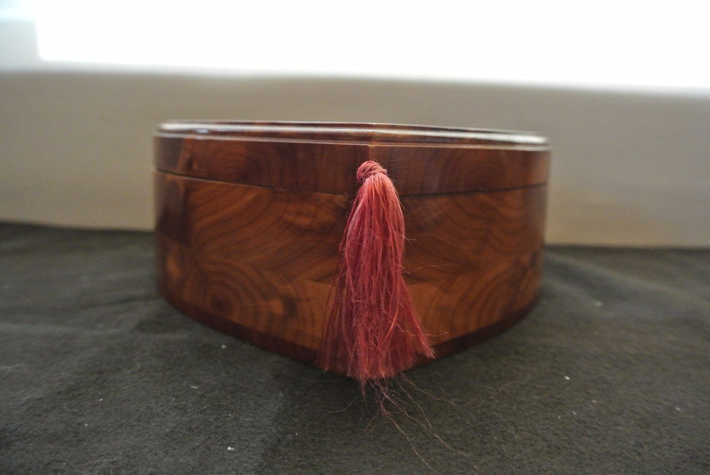 Vtg Wood Jewelry/trinket  Box Heart Shape with Courting Couple