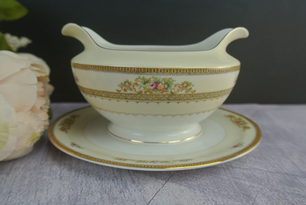 Vintage Hand Painted Meito China Gravy/Sauce Bowl Attached Underplate