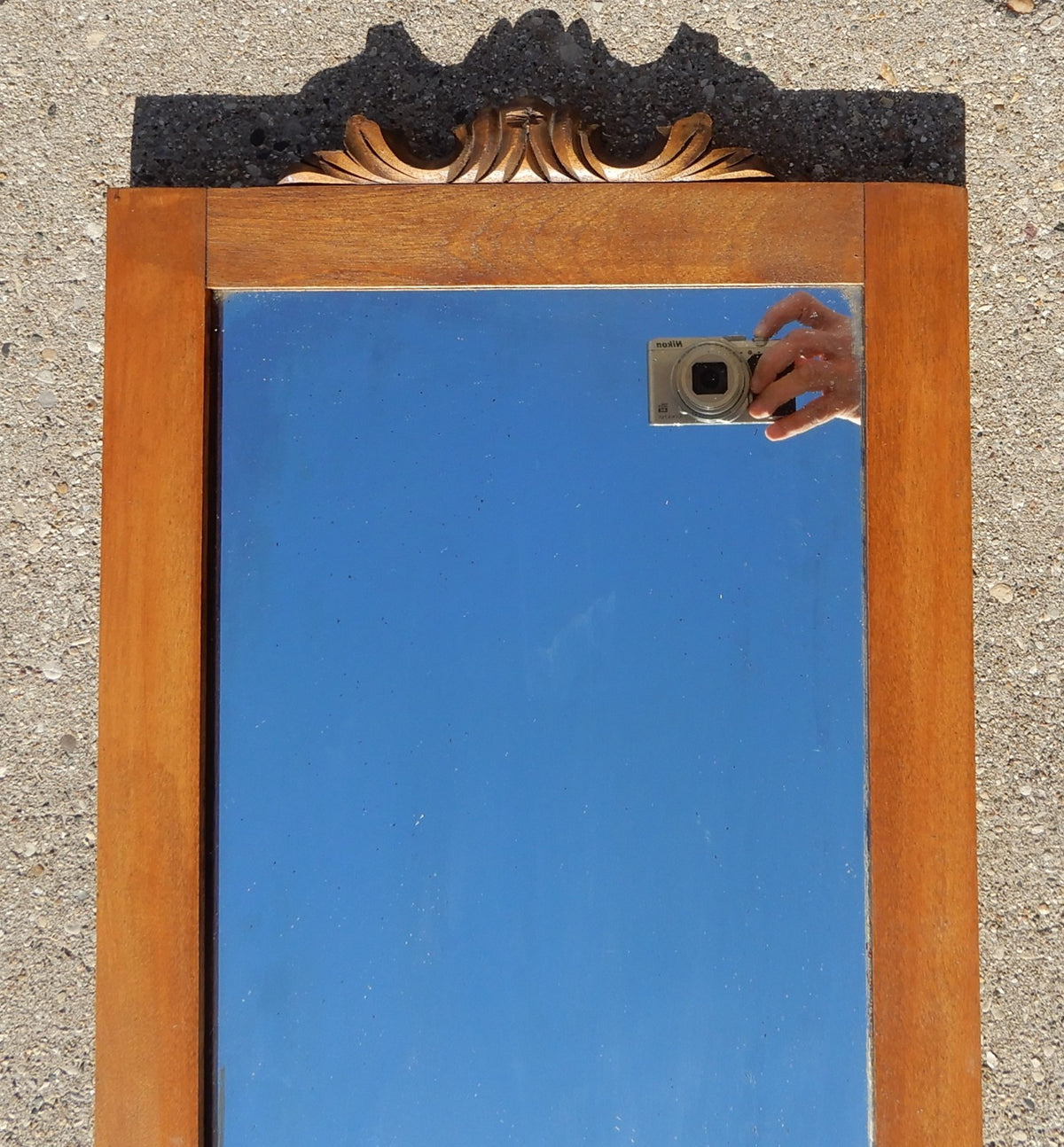 Vintage Carved Wood Wall Mirror Colonial Style 20-3/4"