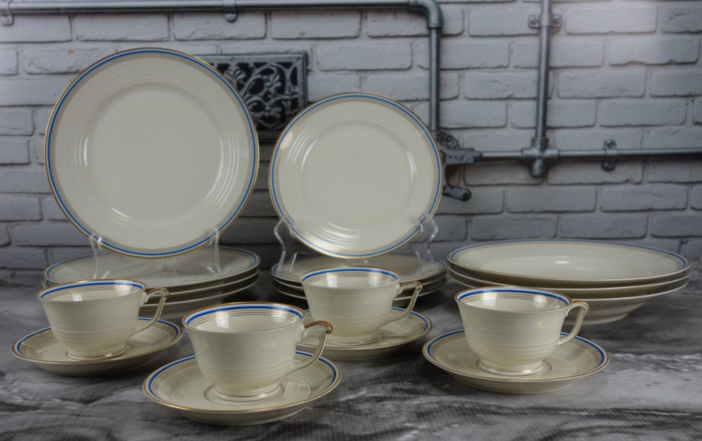 19 Pc. Eamag Schönwald Bavaria Gold and Cobalt Blue Rim Dinnerware Settings