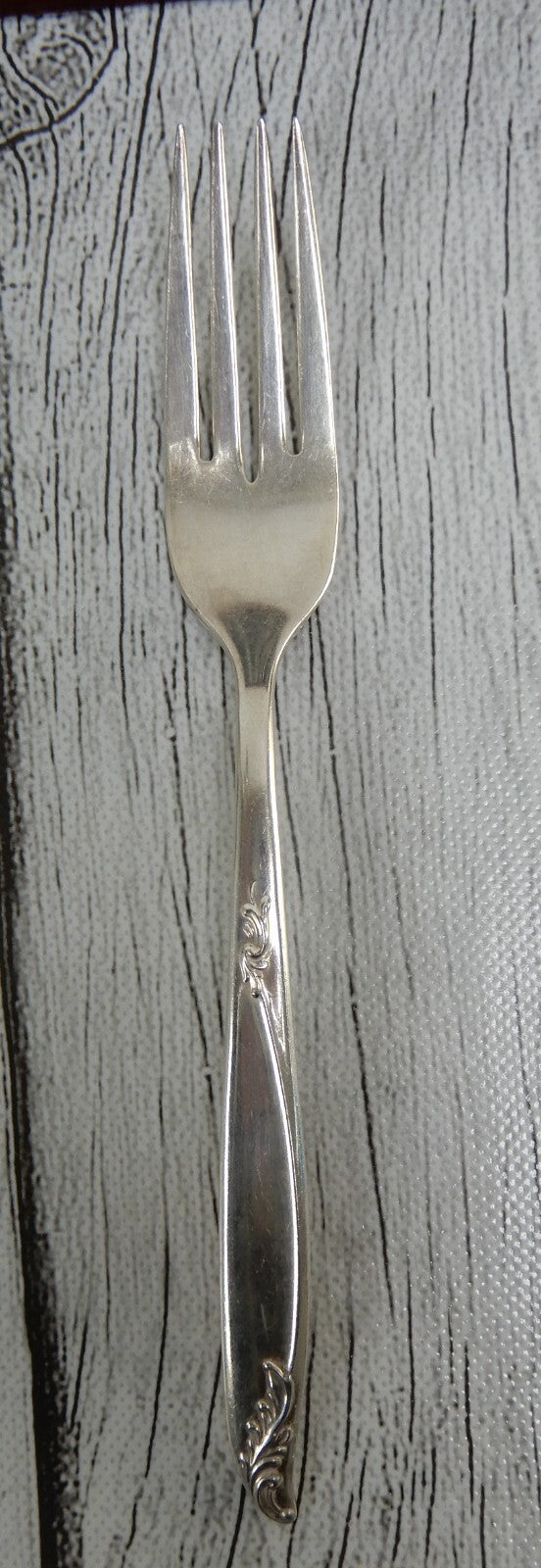 Vintage  35 Piece Holmes & Edwards "Woodsong" Silverplate Silverware Set W/ Box