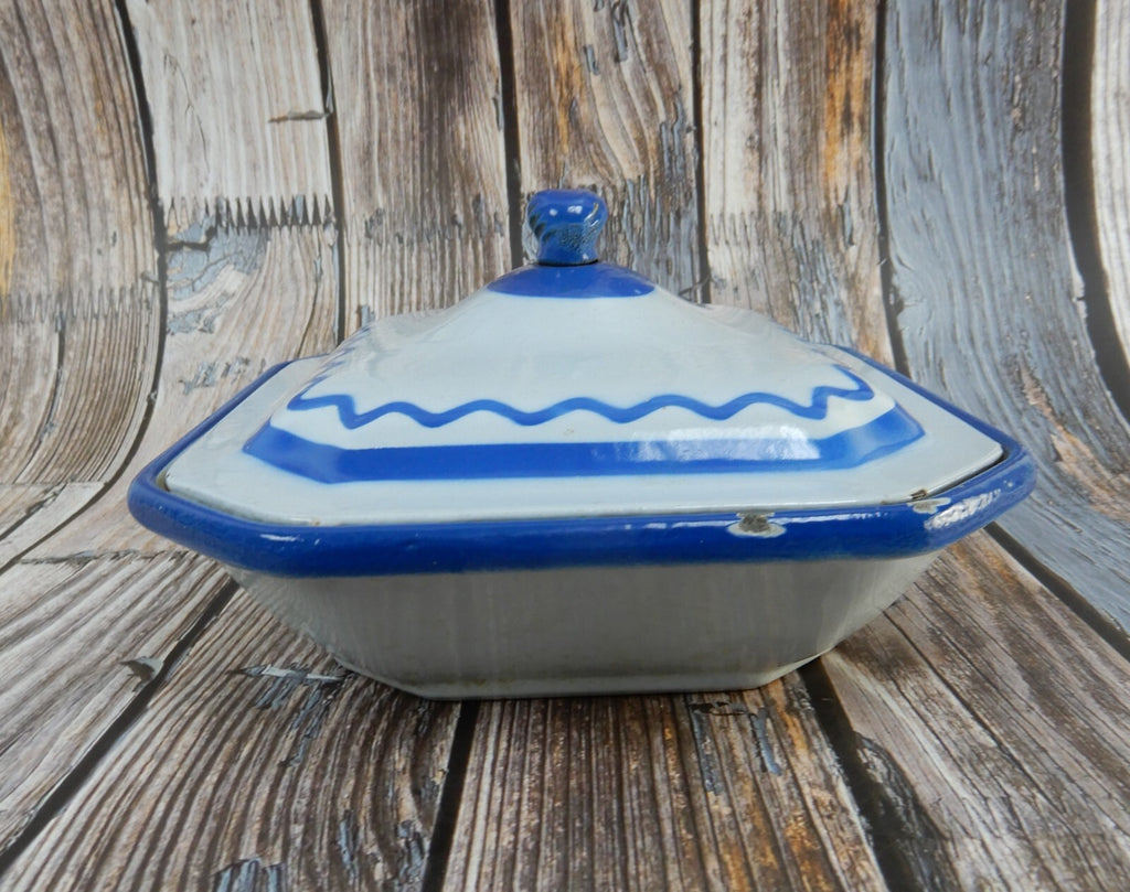 Made in Sweden Klafrestrom C2 White w/ Blue Rims Enamel Cast Iron Casserole