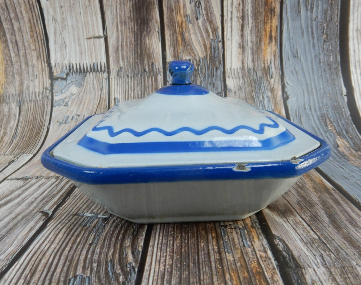 Made in Sweden Klafrestrom C2 White w/ Blue Rims Enamel Cast Iron Casserole