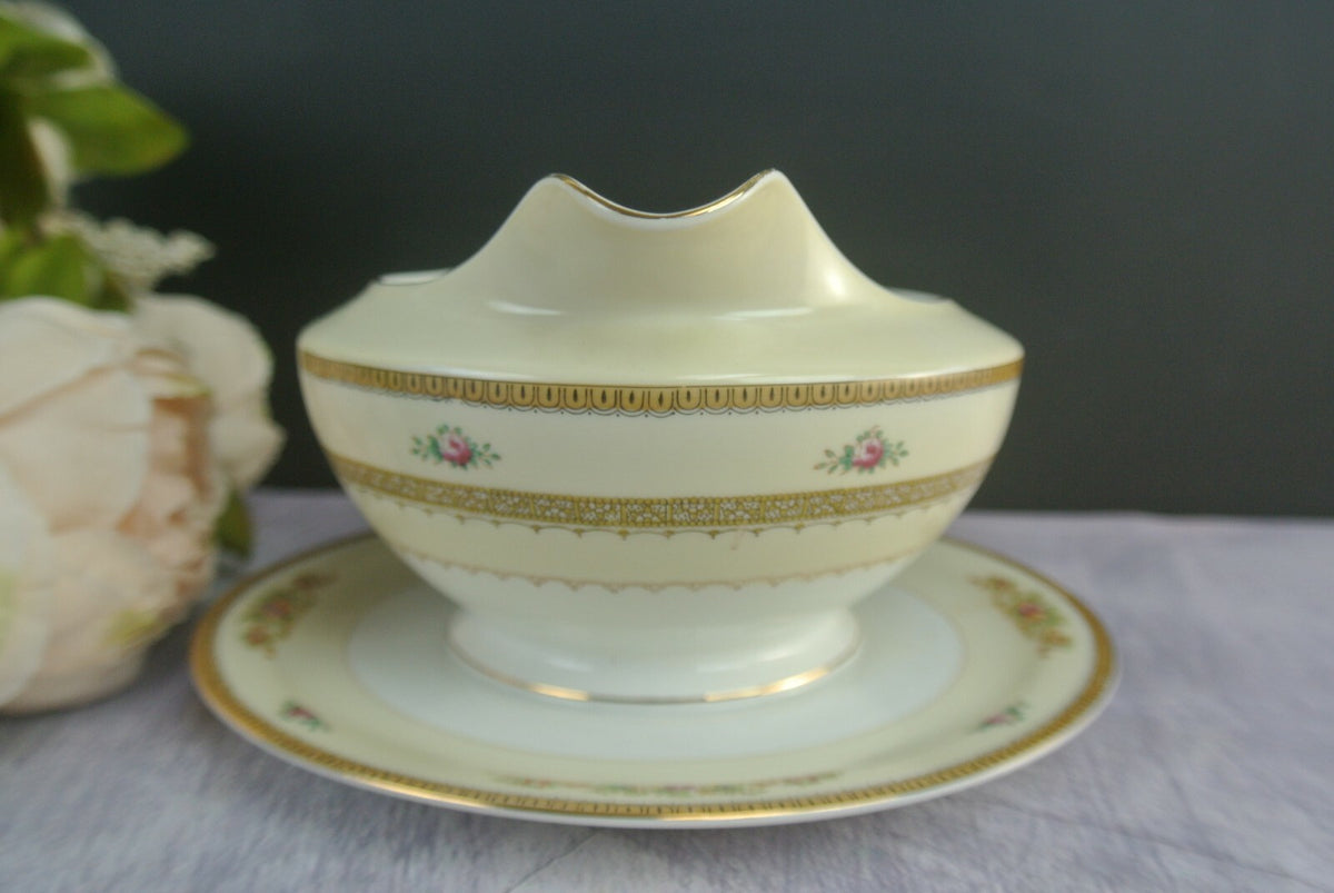Vintage Hand Painted Meito China Gravy/Sauce Bowl Attached Underplate