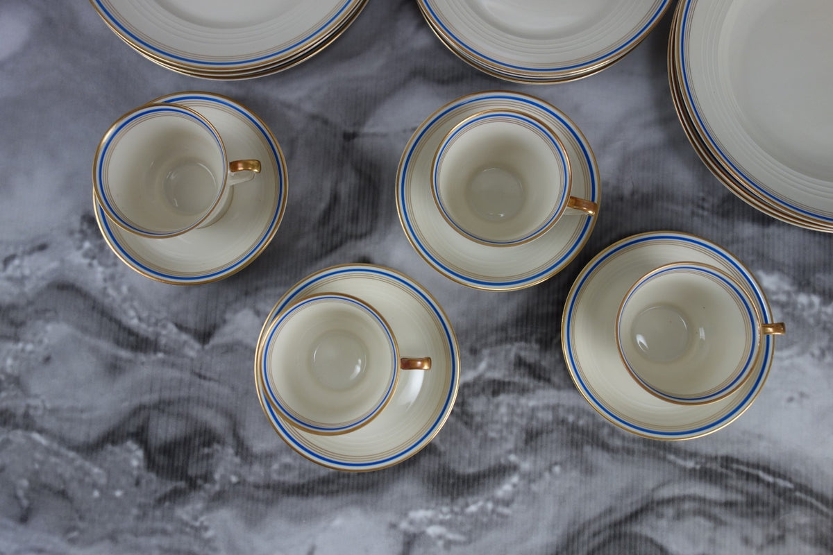 19 Pc. Eamag Schönwald Bavaria Gold and Cobalt Blue Rim Dinnerware Settings