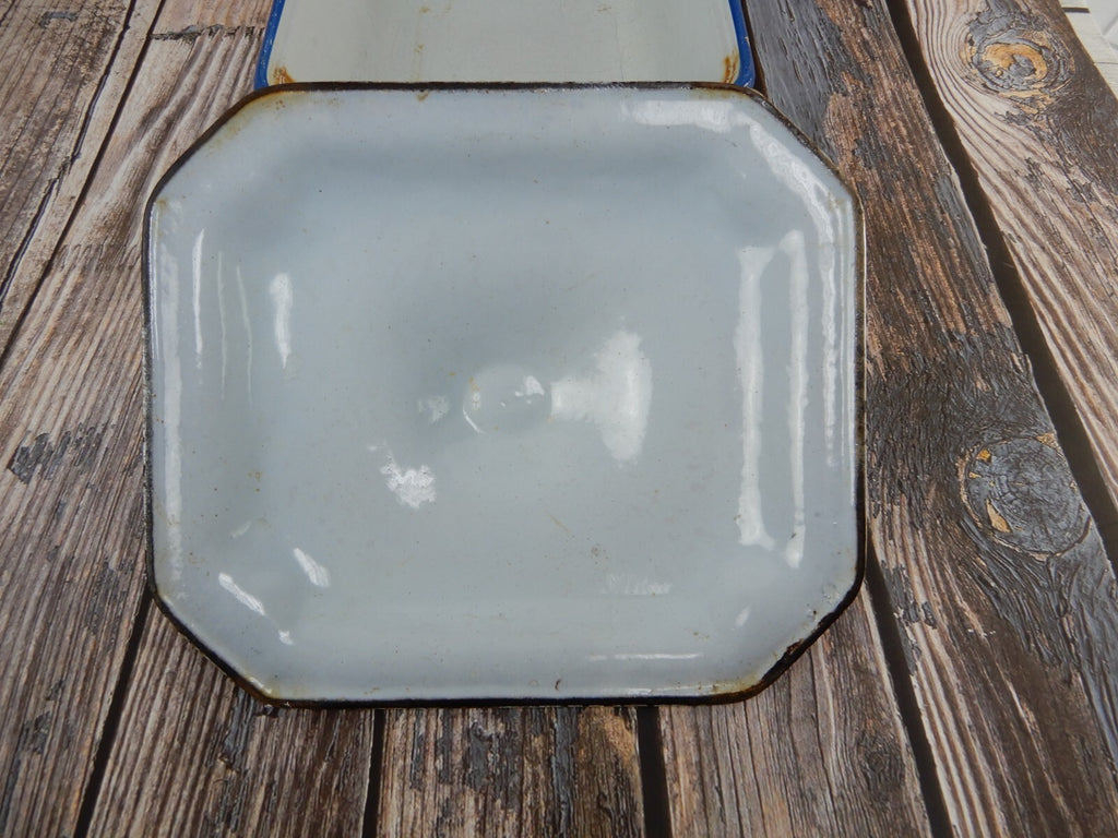 Made in Sweden Klafrestrom C2 White w/ Blue Rims Enamel Cast Iron Casserole