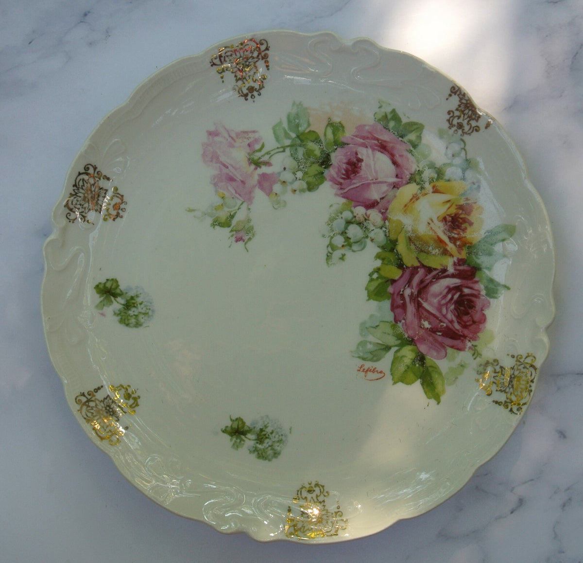 Lot of 5 Decorative Plates with Different Sizes and Brands