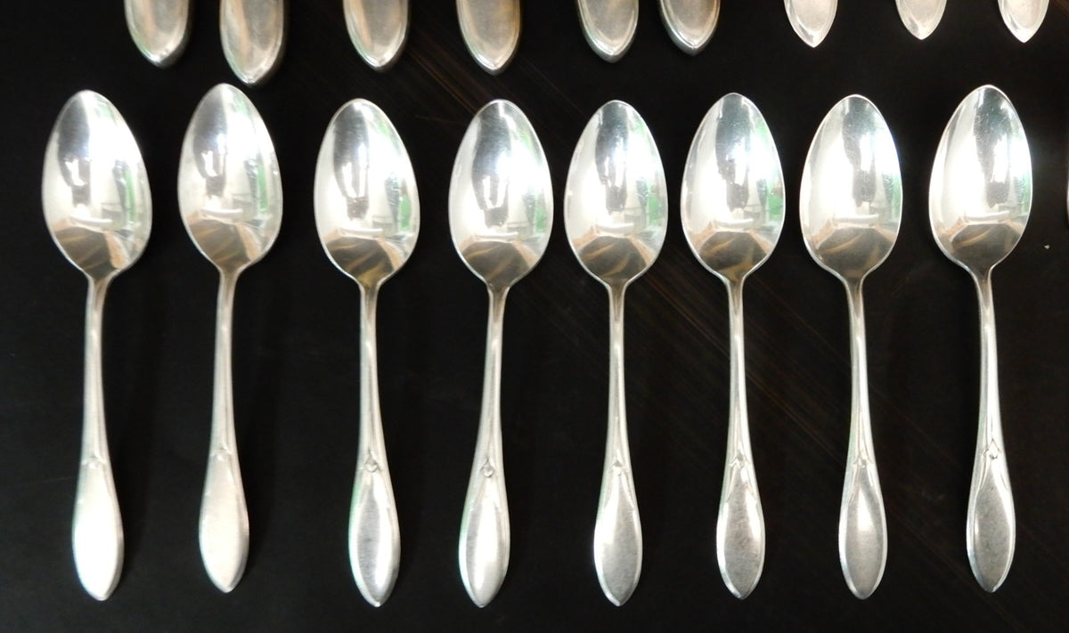 Set of 27 Pc. Rogers MFG Co 1938 Pickwick Pattern Silver Plate Flatware
