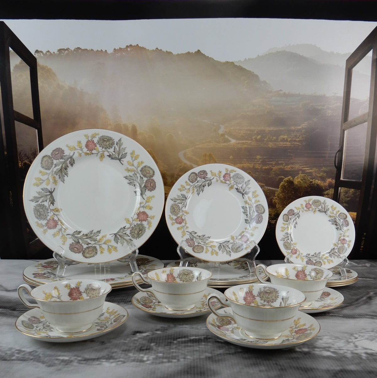 Set of 20 Pieces 4 Place Setting Porcelain Wedgwood Bone China LICHFIELD Pattern